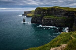7 Seater Executive Van Chauffeur Dublin — Black Car Chauffeur Service Dublin Ireland