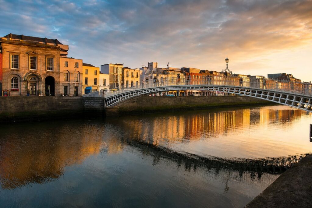 Dublin to Limerick Chauffeur Transfer — Black Car Chauffeur Service Dublin Ireland